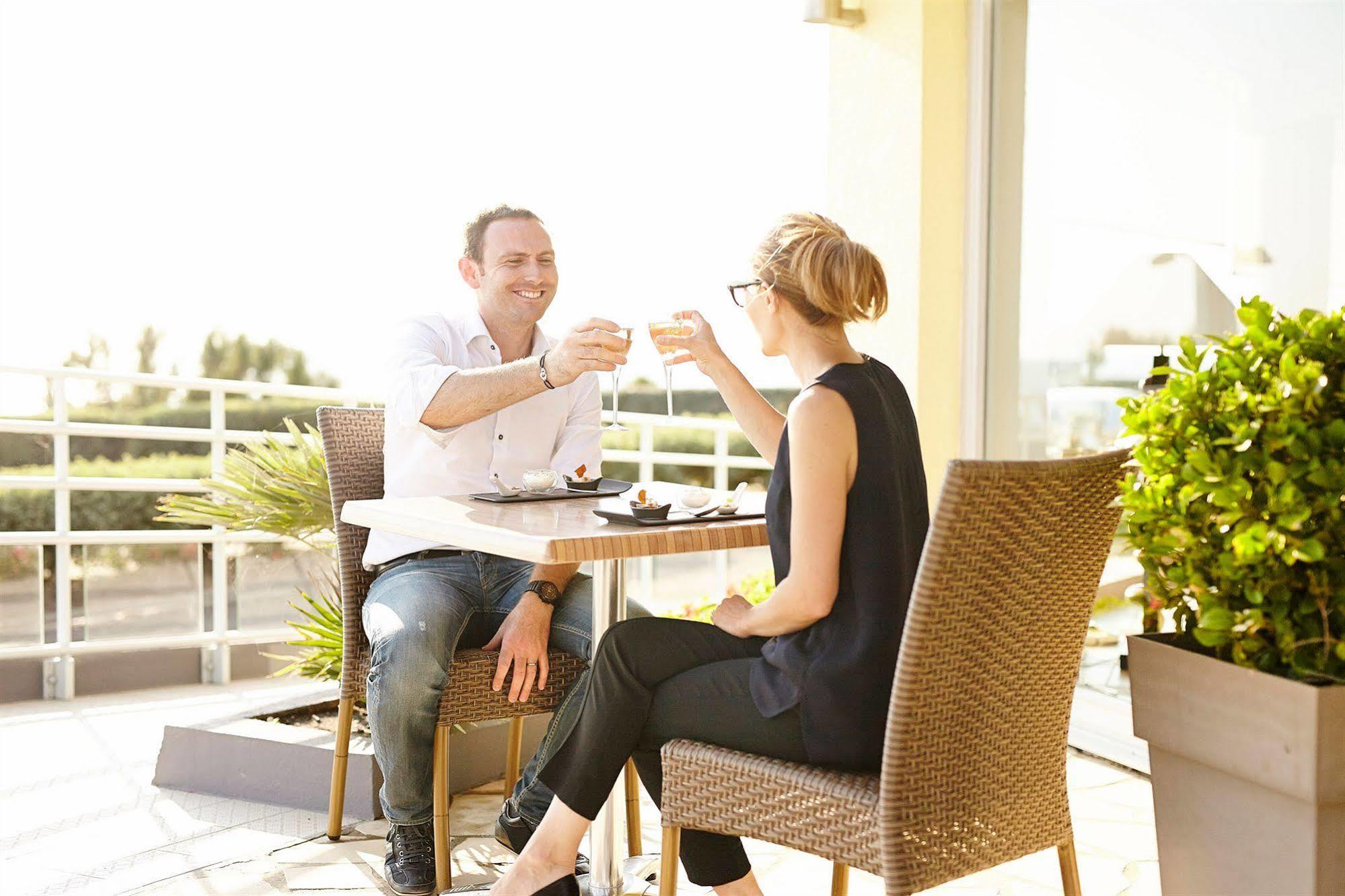 Logis Hotellerie Les Brisants , Restaurant J M Perochon Brétignolles-sur-Mer Kültér fotó
